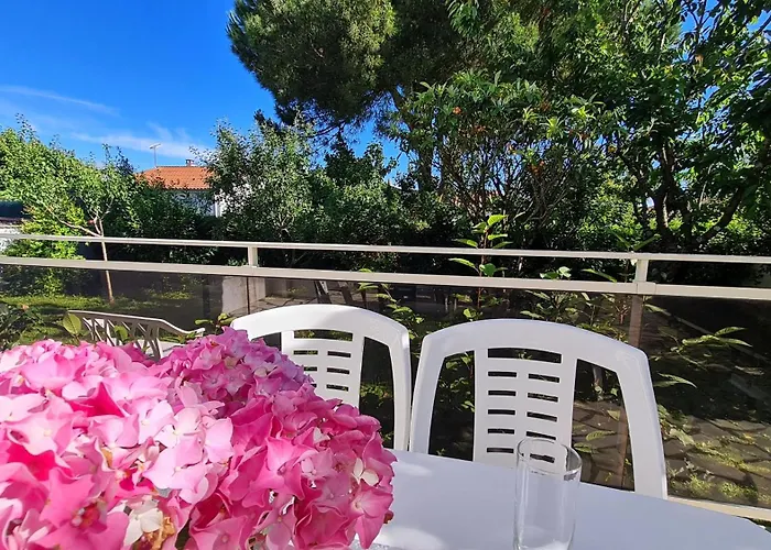 Georges De Didonne - Quartier Ideal Pour Se Ressourcer - Maison Renovee